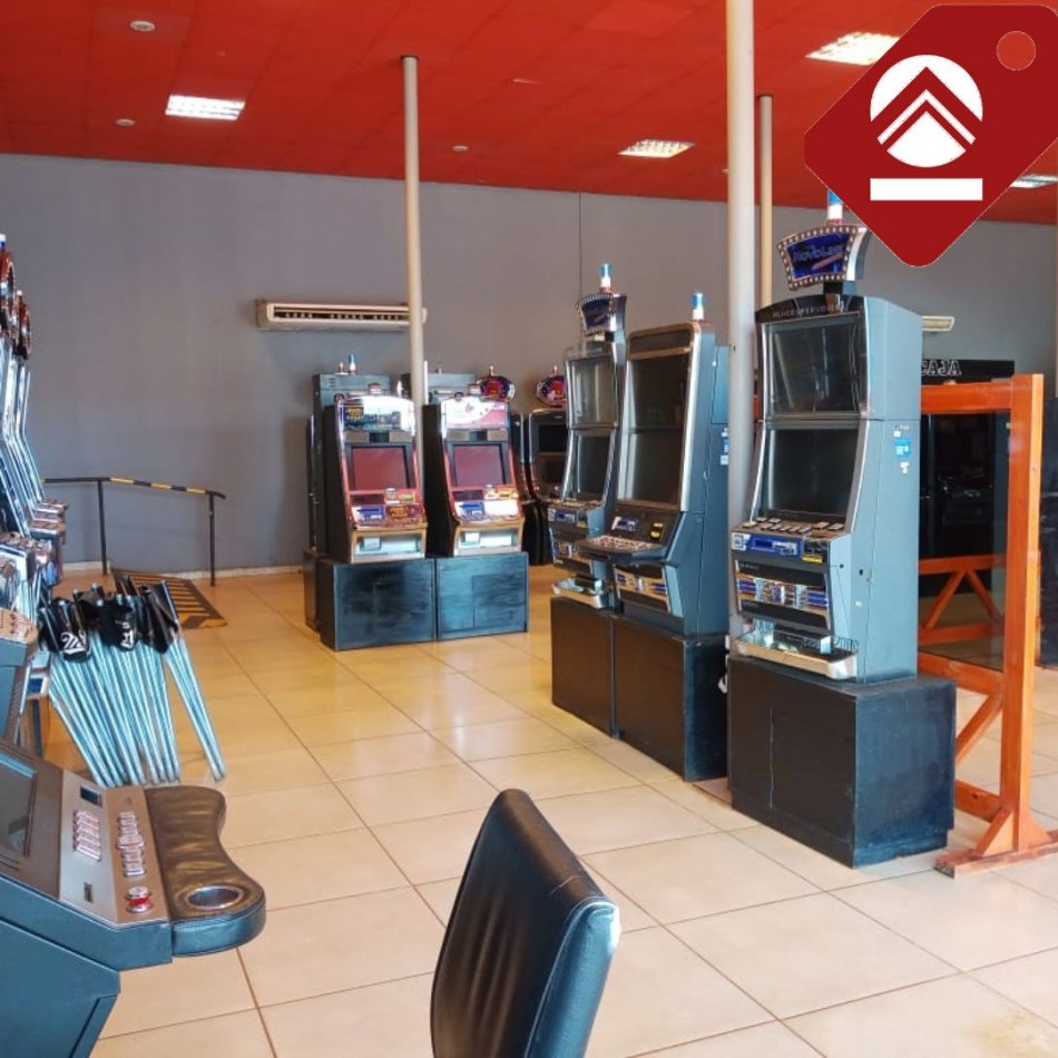 SE VENDE LOCAL COMERCIAL